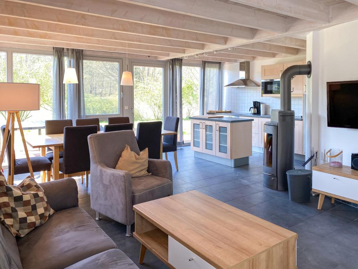 Ferienhaus Wiesengefluester W10 - Mit Sauna, Kamin Und Garten Röbel Eksteriør bilde