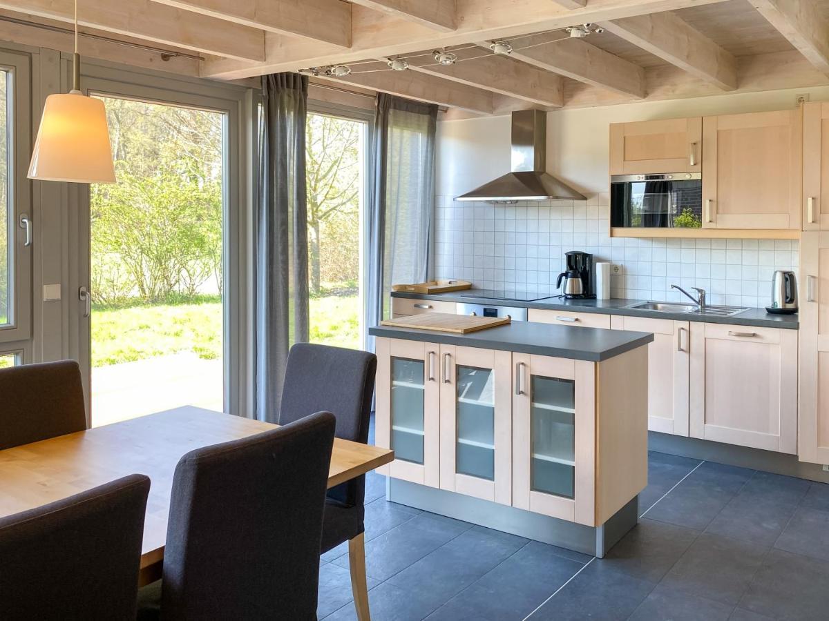 Ferienhaus Wiesengefluester W10 - Mit Sauna, Kamin Und Garten Röbel Eksteriør bilde