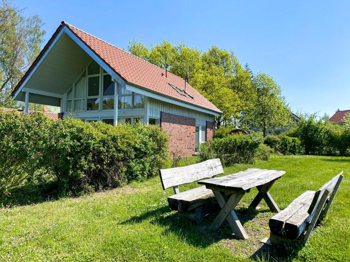 Ferienhaus Wiesengefluester W10 - Mit Sauna, Kamin Und Garten Röbel Eksteriør bilde