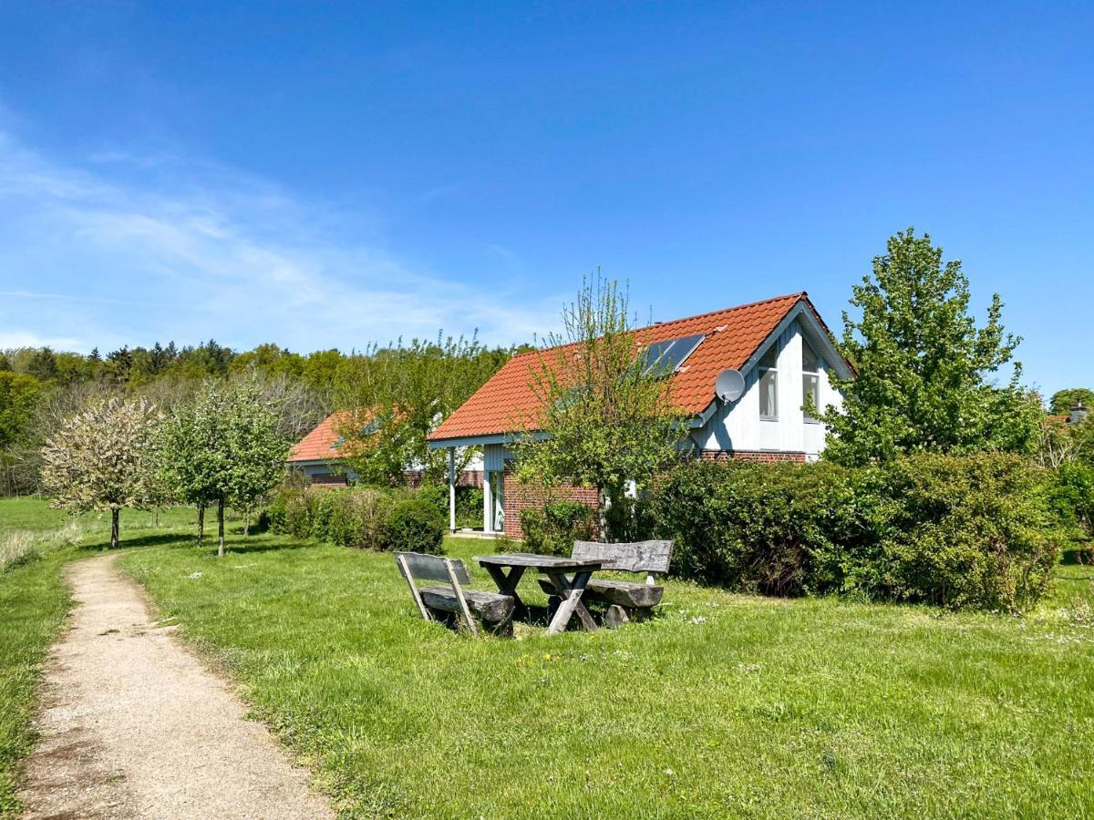 Ferienhaus Wiesengefluester W10 - Mit Sauna, Kamin Und Garten Röbel Eksteriør bilde